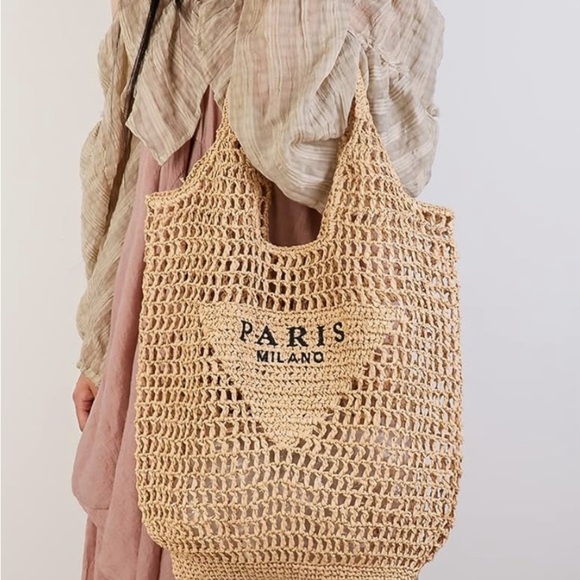 Handbags - straw woven tote Paris Milano. NWOT